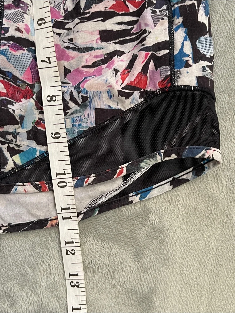 Lululemon Hotty Hot shorts culture clash multi black running activewear gym 10